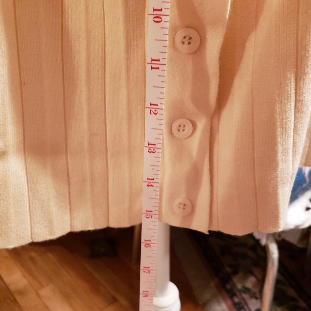 Skirt - Picture 3 of 4